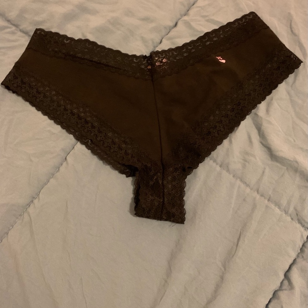 Two NWT Victoria’s Secret Thongs - Picture 4 of 7